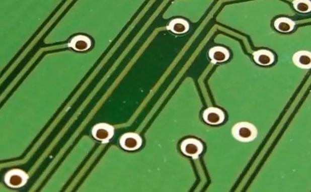 ProtoSnap上的郵花孔使PCB能簡單的彎折下來